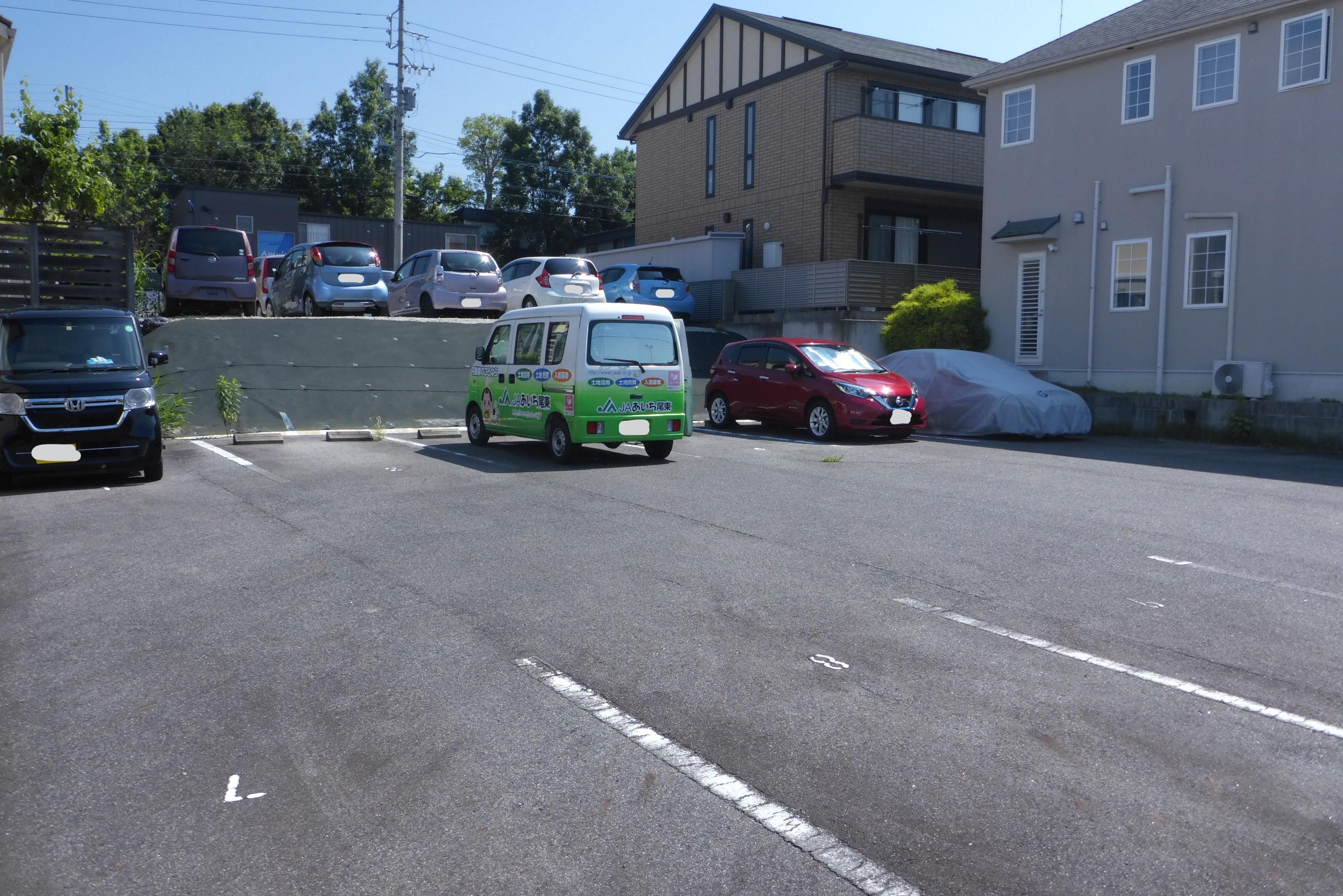 片平パーキングの外観・駐車場イメージ3枚目