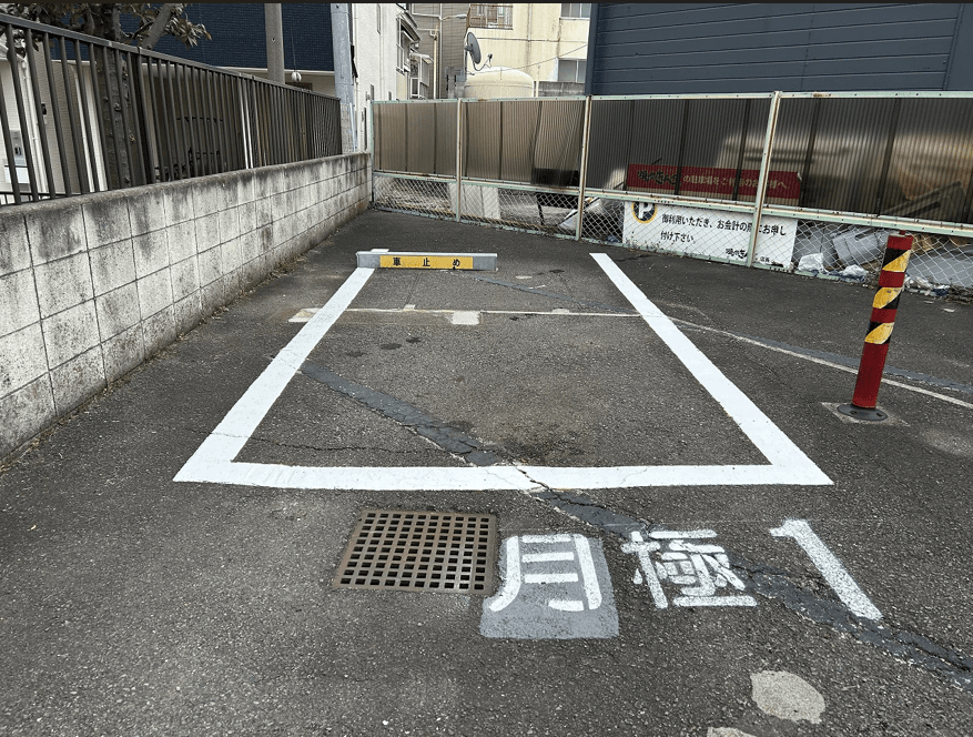 狛江東和泉１丁目の外観・駐車場イメージ1枚目