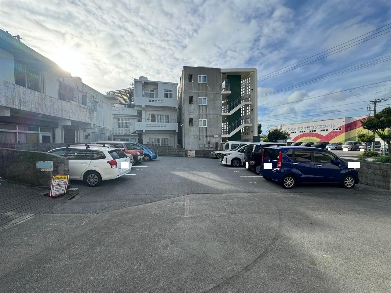 勢理客駐車場の外観・駐車場イメージ2枚目
