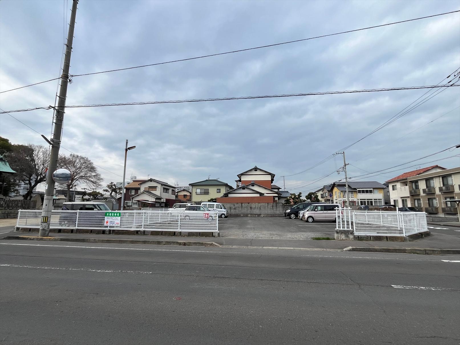 モータープール綾の外観・駐車場イメージ1枚目