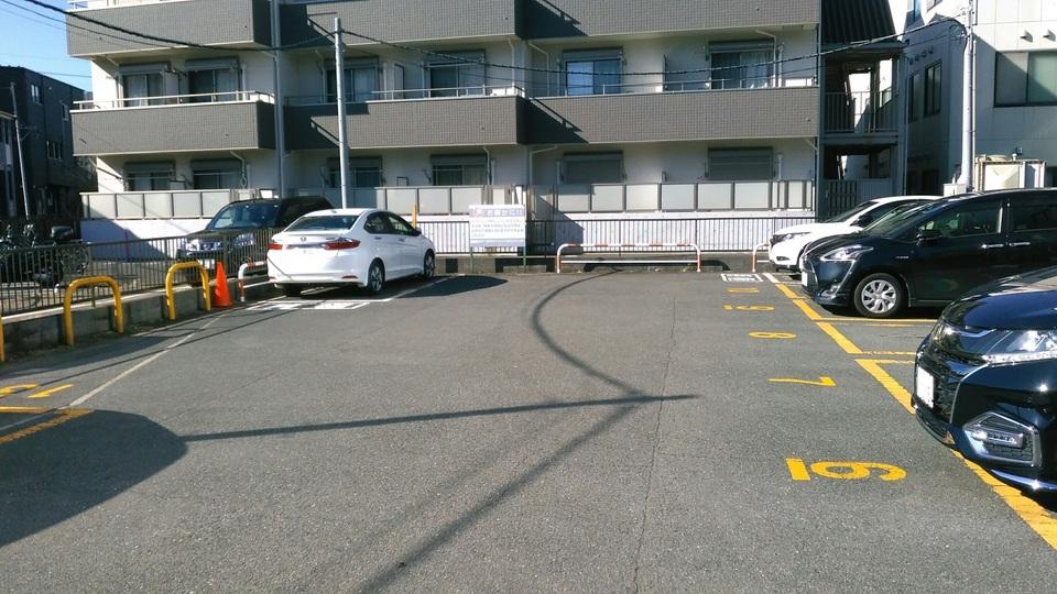 大船３丁目の外観・駐車場イメージ2枚目