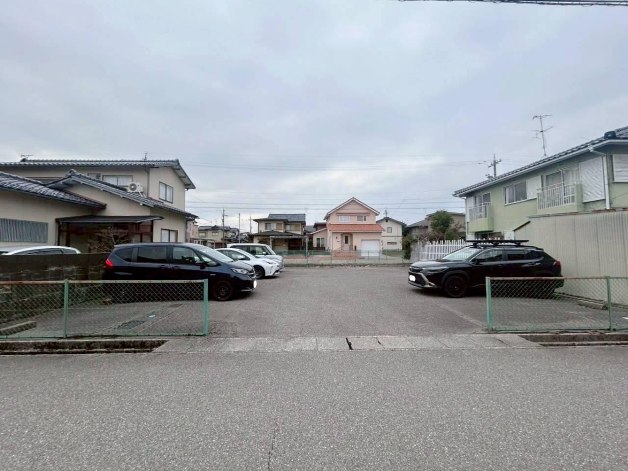 稲荷３丁目パーキングの外観・駐車場イメージ2枚目