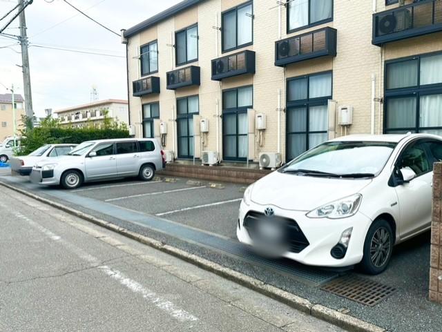 リンデンバウム(24907)の外観・駐車場イメージ1枚目