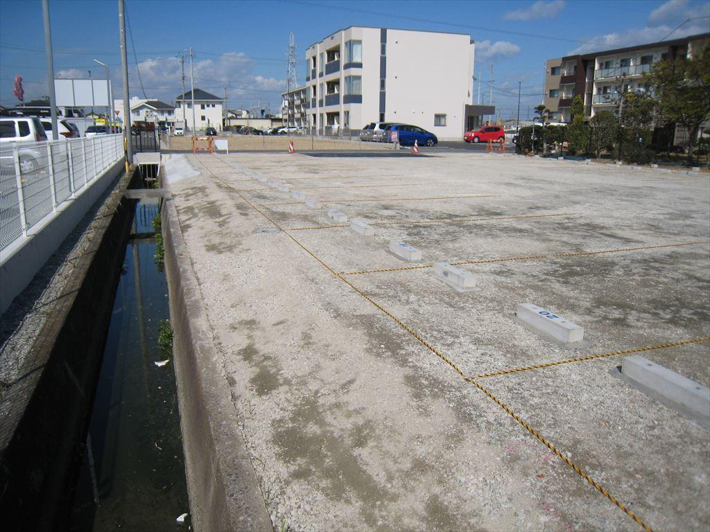 高塚町770の外観・駐車場イメージ2枚目