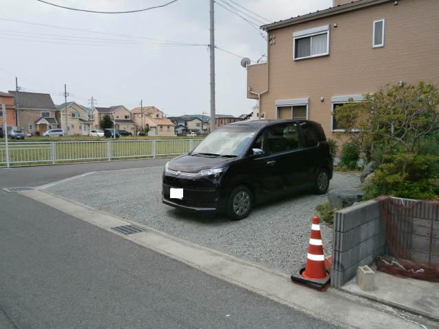 三屋敷月極駐車場の外観・駐車場イメージ2枚目