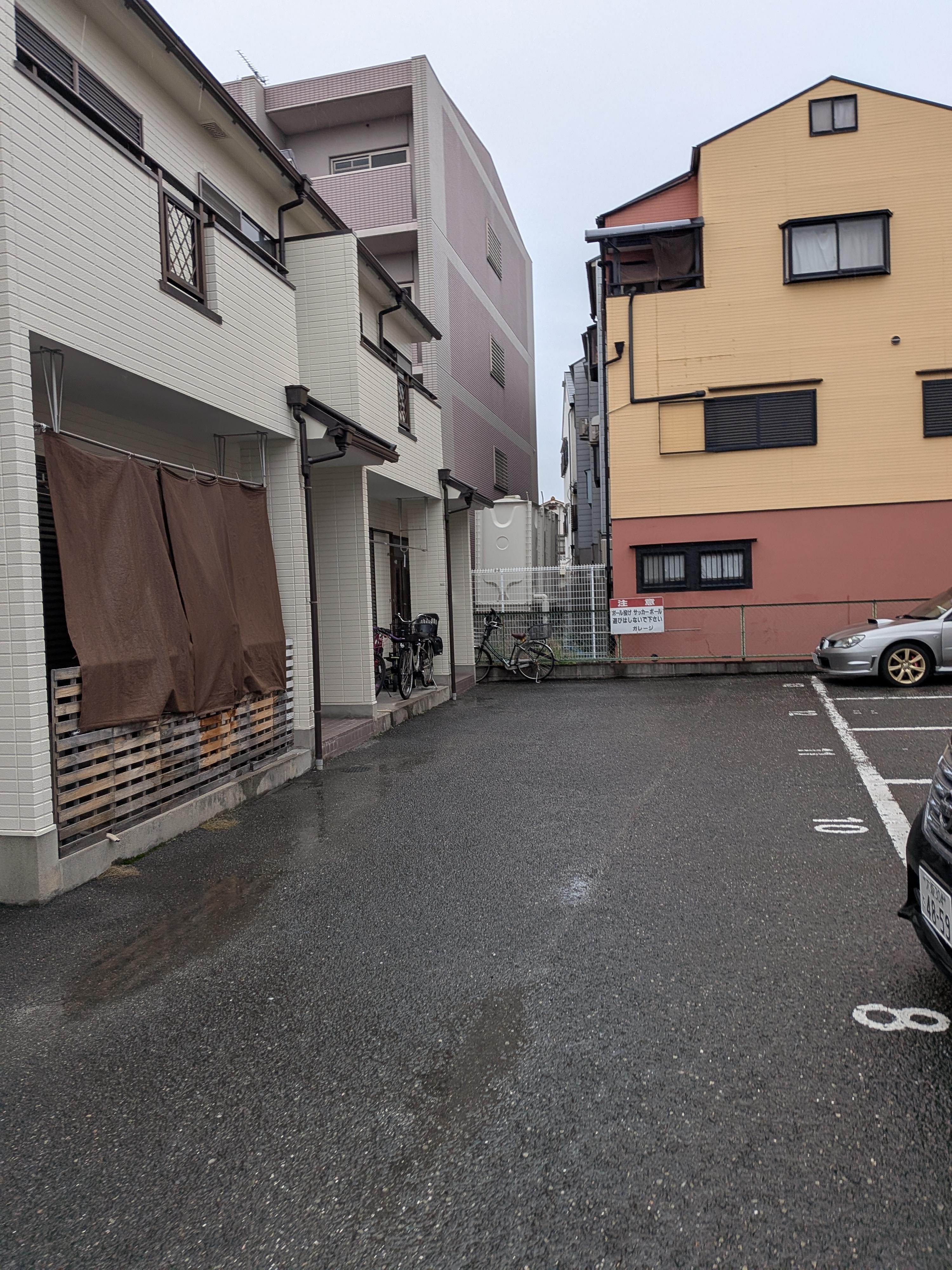 杉岡ハイツの外観・駐車場イメージ3枚目