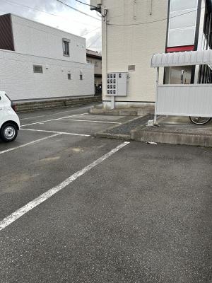イマジン(31475)の外観・駐車場イメージ1枚目