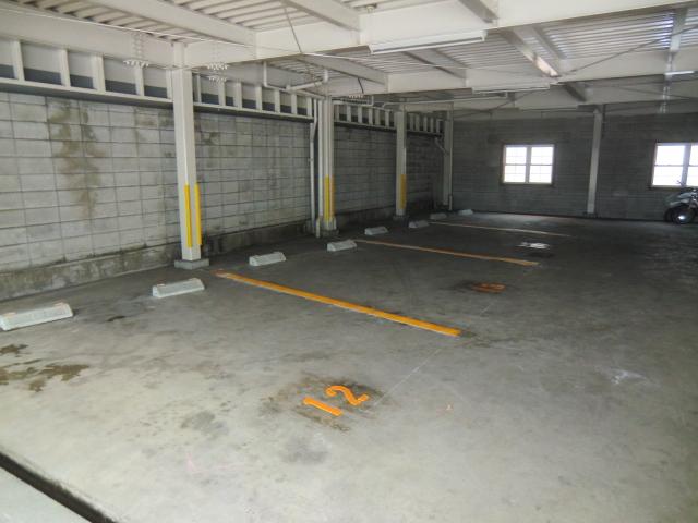 愛宕月極駐車場の外観・駐車場イメージ1枚目