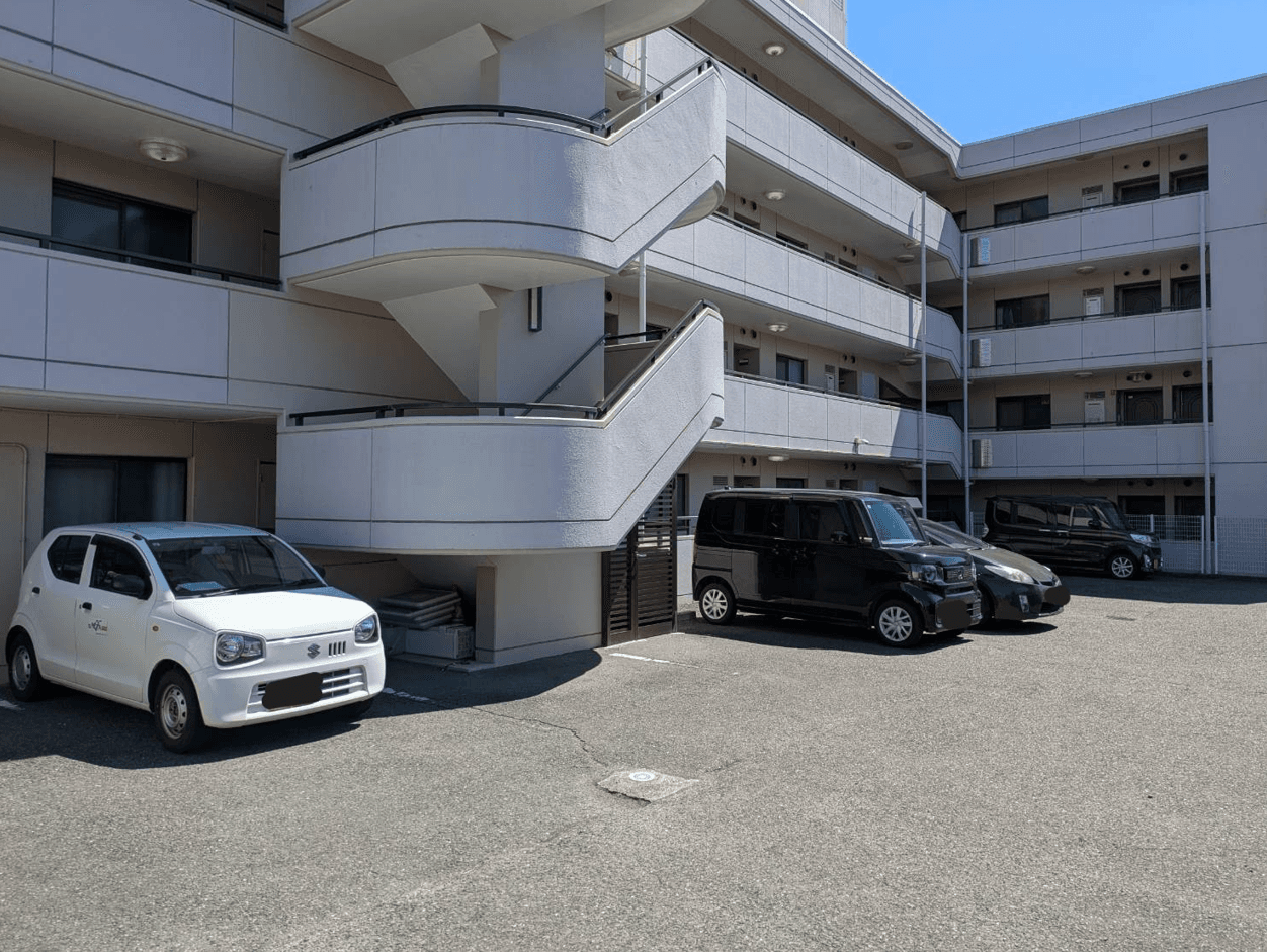 プレセランス・郡山の外観・駐車場イメージ2枚目