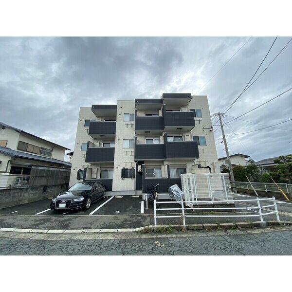 カトレア姪浜Ⅱ駐車場の外観・駐車場イメージ1枚目