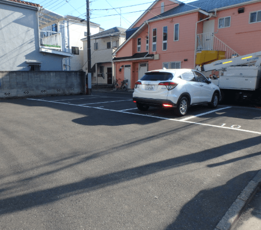 本木1丁目田中駐車場の外観・駐車場イメージ2枚目
