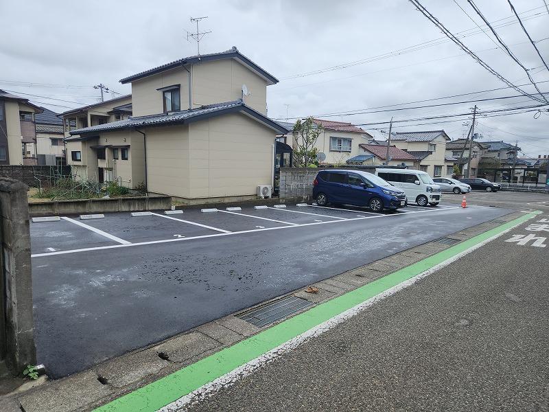 ダブルパーク真砂2丁目の外観・駐車場イメージ2枚目