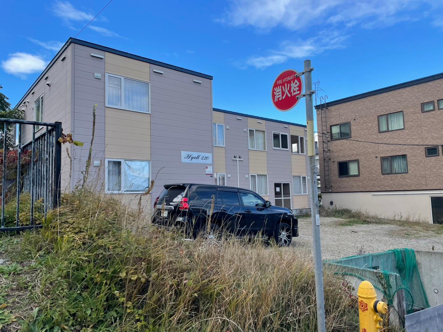 ハイアット220の外観・駐車場イメージ1枚目