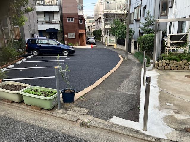 スムーズパーク本駒込2丁目の外観・駐車場イメージ3枚目