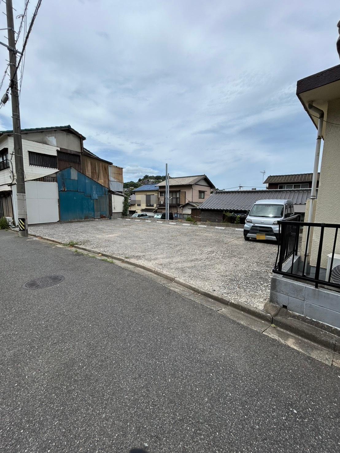 西園町14-3月極駐車場の外観・駐車場イメージ1枚目