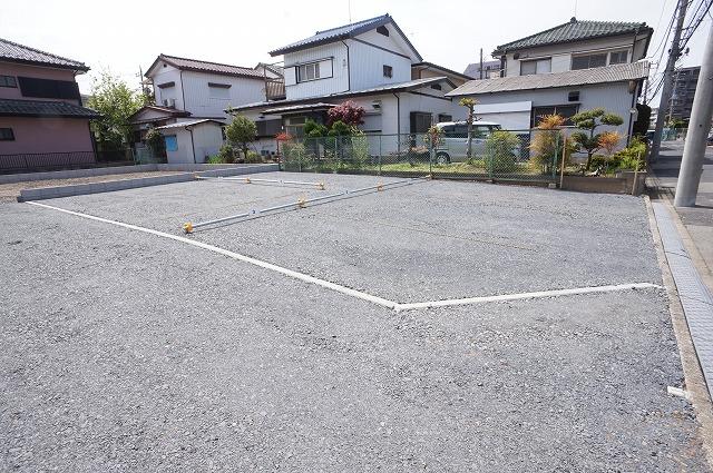 在家町16パーキングの外観・駐車場イメージ1枚目