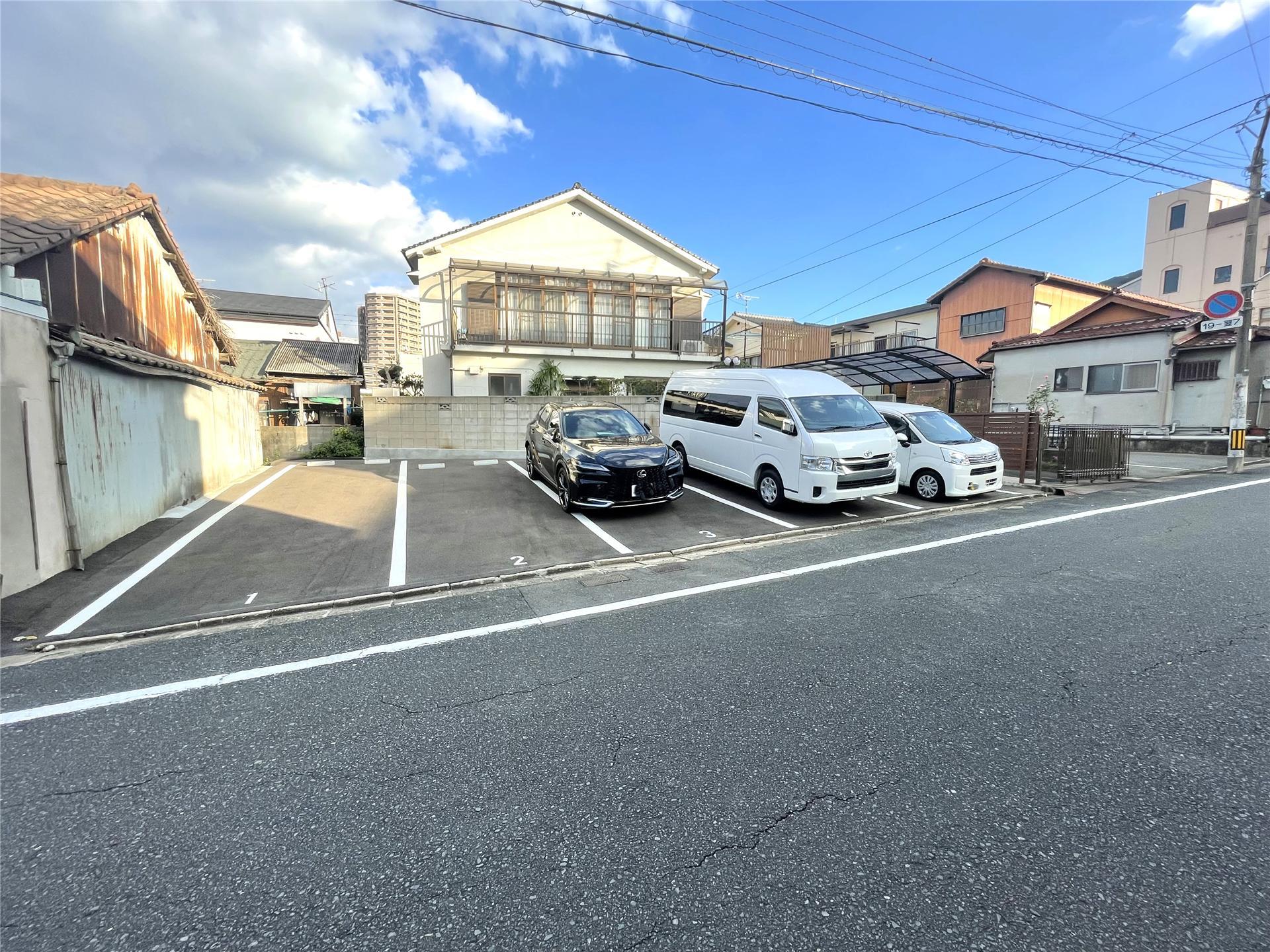 尾倉1丁目月極駐車場No.2の外観・駐車場イメージ1枚目