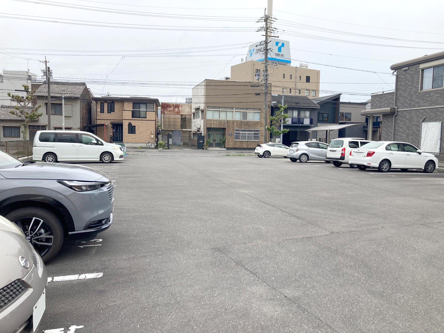 ピュア・音羽第2駐車場の外観・駐車場イメージ3枚目