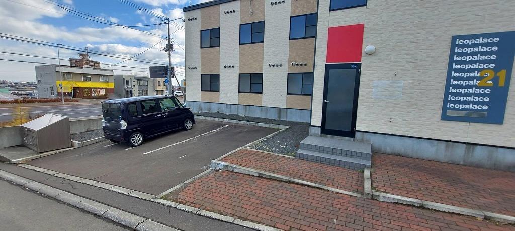 921(26983)の外観・駐車場イメージ1枚目