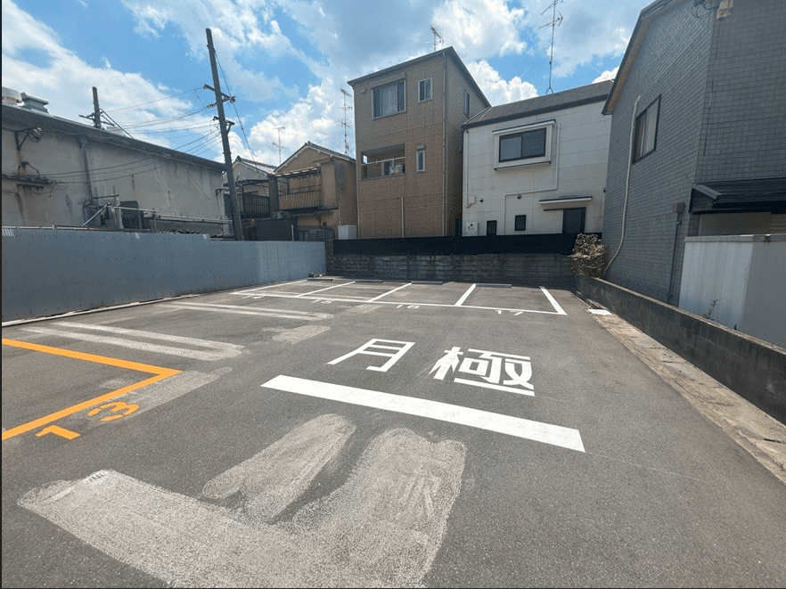 帷子ノ辻駅西第2の外観・駐車場イメージ1枚目
