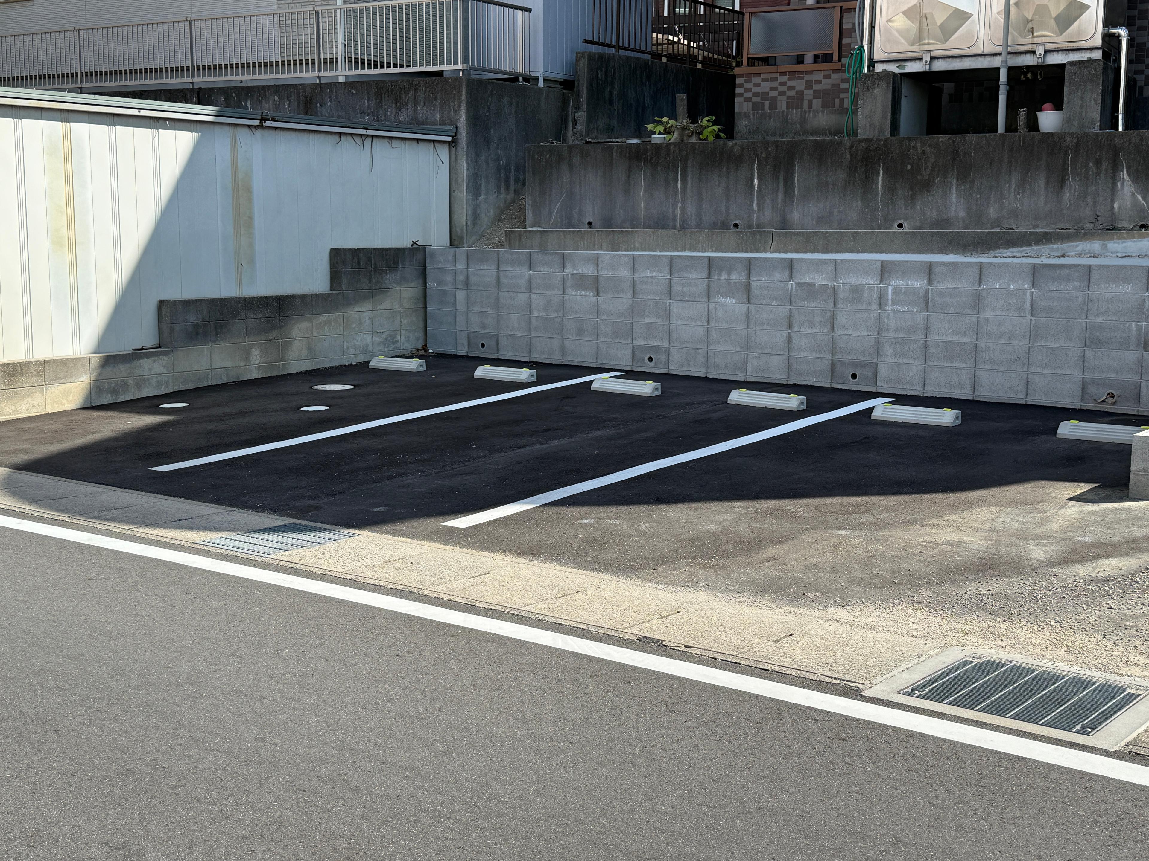 ガウディ白山の外観・駐車場イメージ2枚目