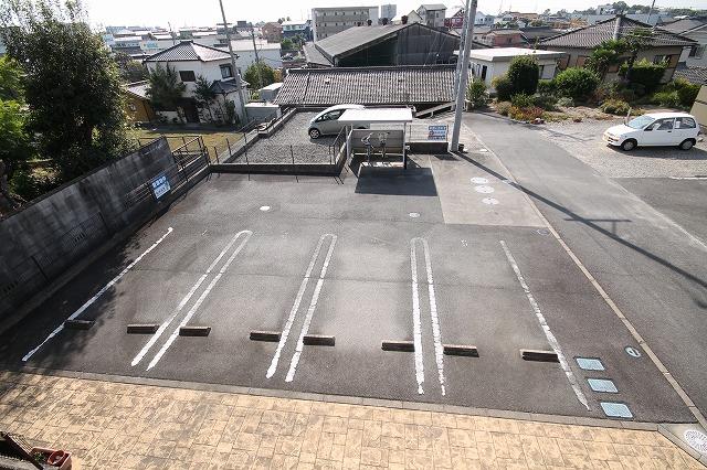 SAKURAの外観・駐車場イメージ1枚目