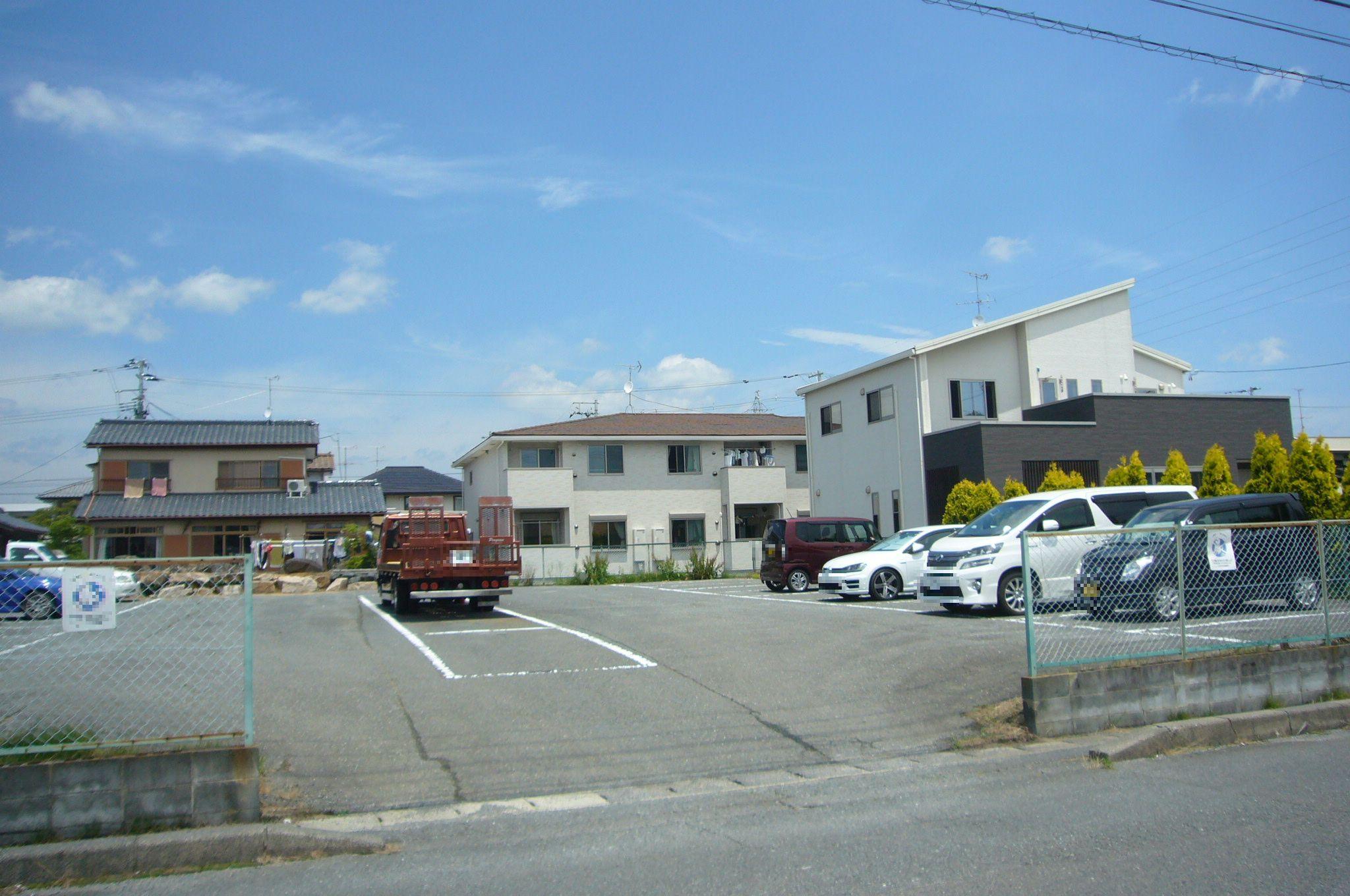 愛谷町駐車場Ⅱの外観・駐車場イメージ2枚目