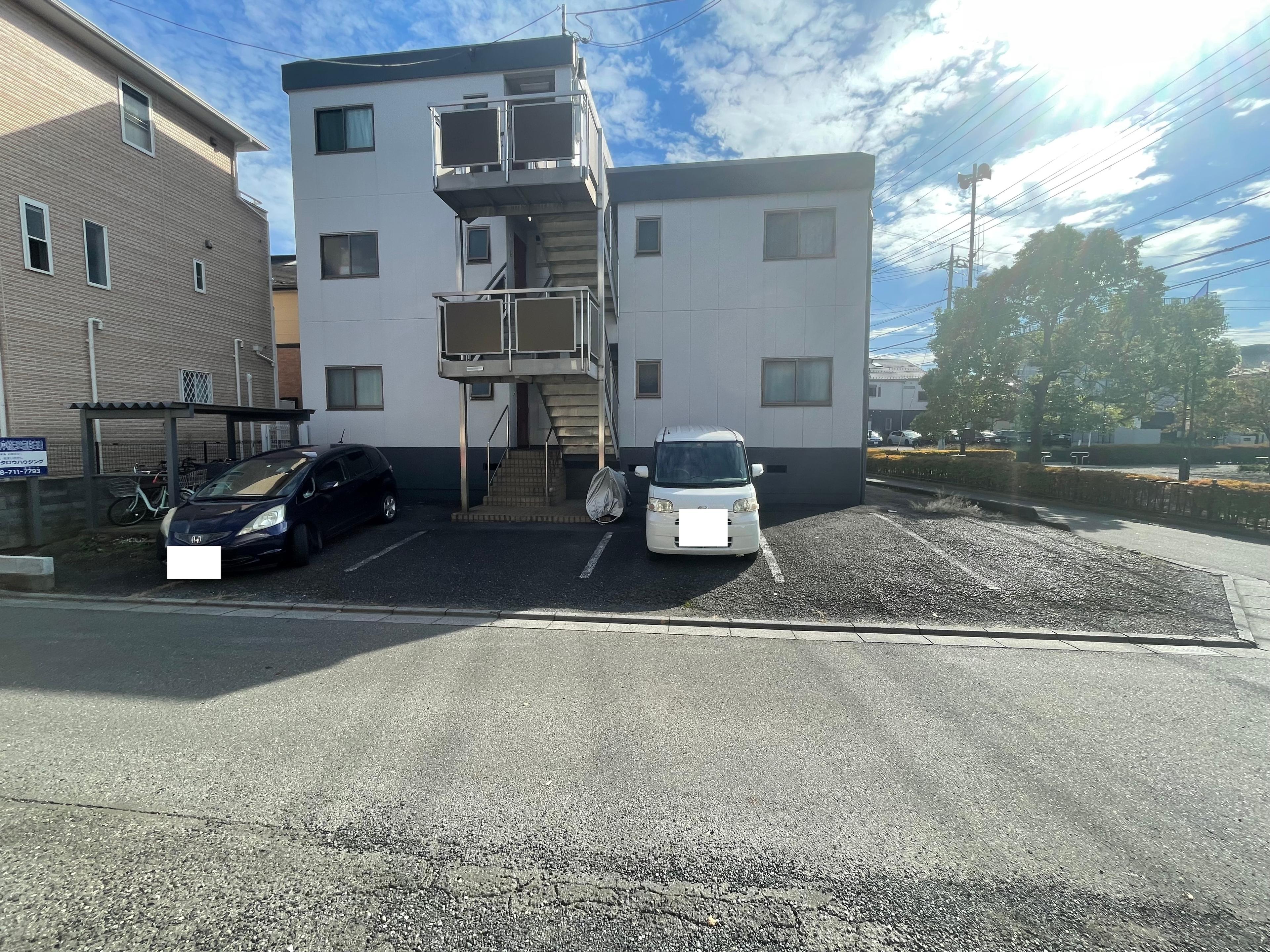 レジデンス中村第2前駐車場の外観・駐車場イメージ3枚目