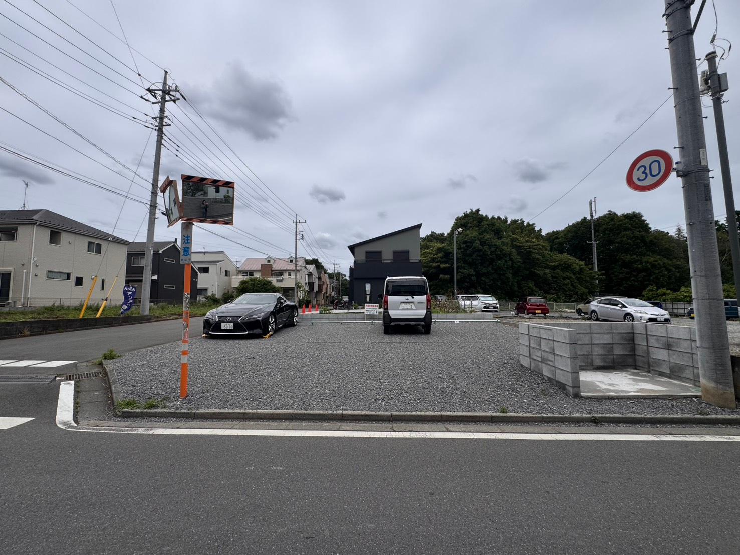水野駐車場の外観・駐車場イメージ2枚目