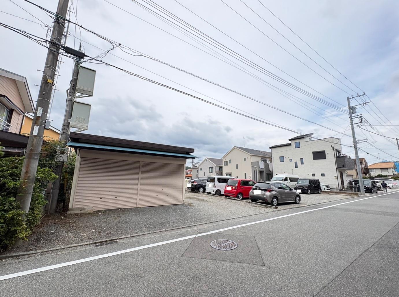 井上本町店駐車場の外観・駐車場イメージ3枚目