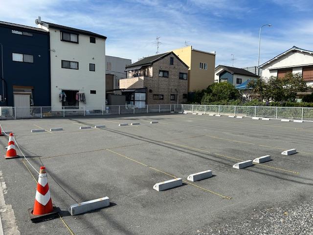 A-122西脇第3萩原貸駐車場の外観・駐車場イメージ2枚目