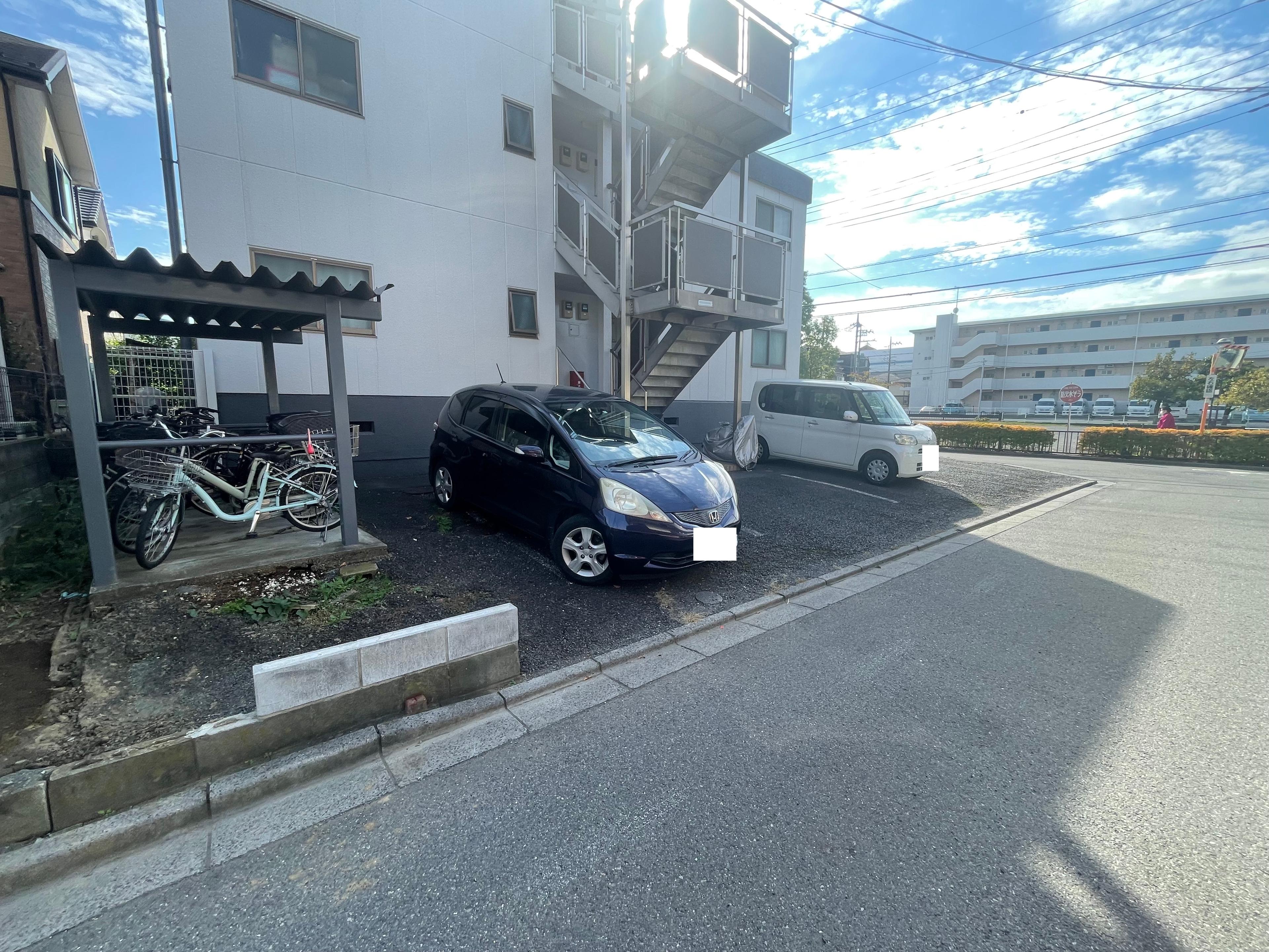 レジデンス中村第2前駐車場の外観・駐車場イメージ2枚目