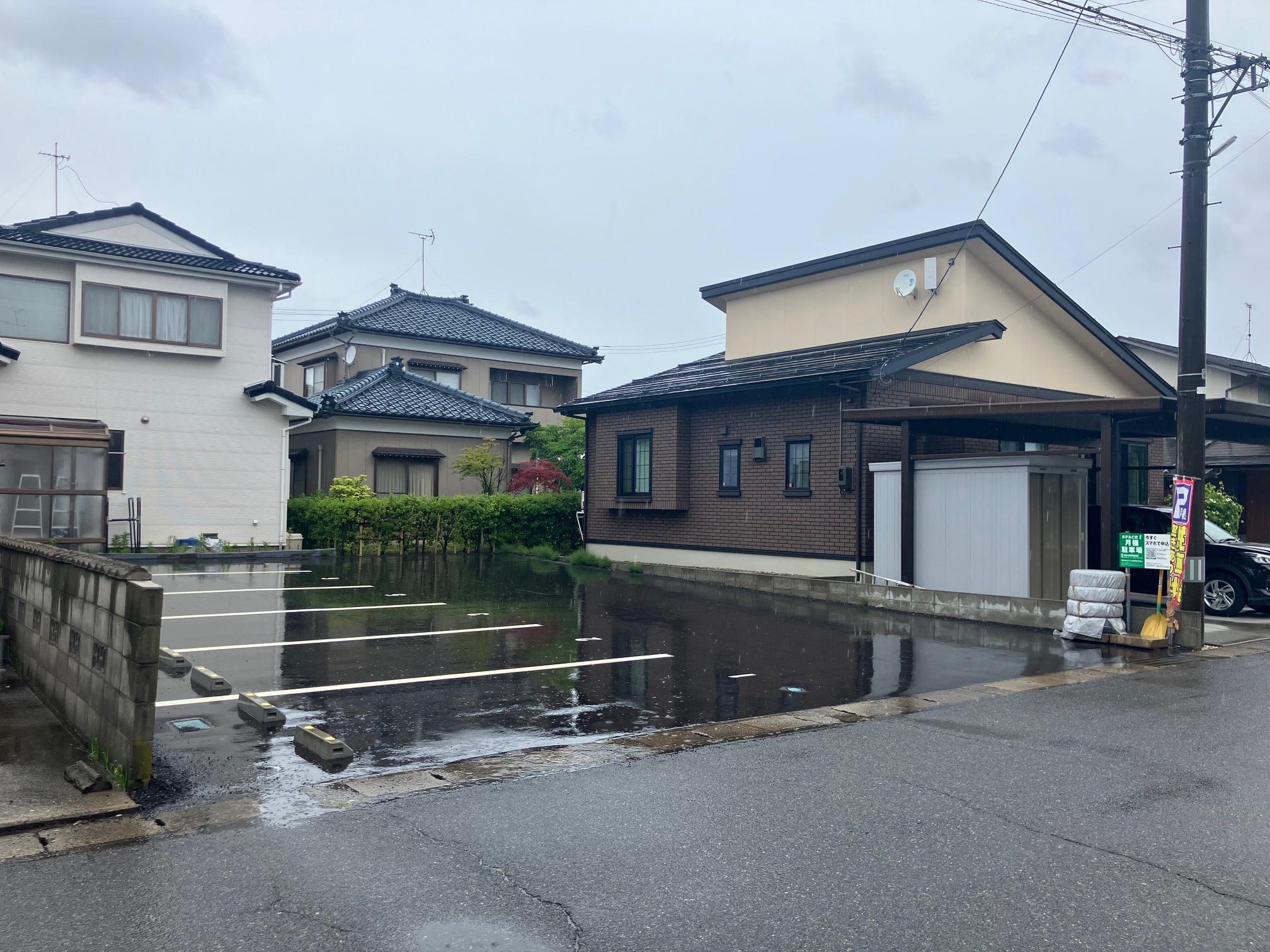 鳥原大名月極駐車場の外観・駐車場イメージ3枚目