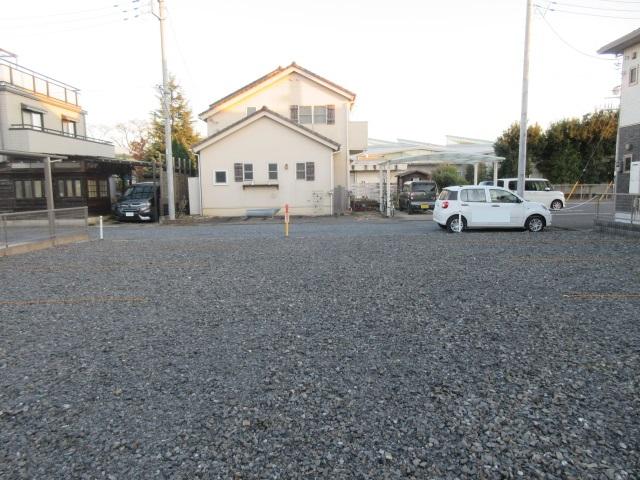 グレイスY隣地駐車場の外観・駐車場イメージ3枚目