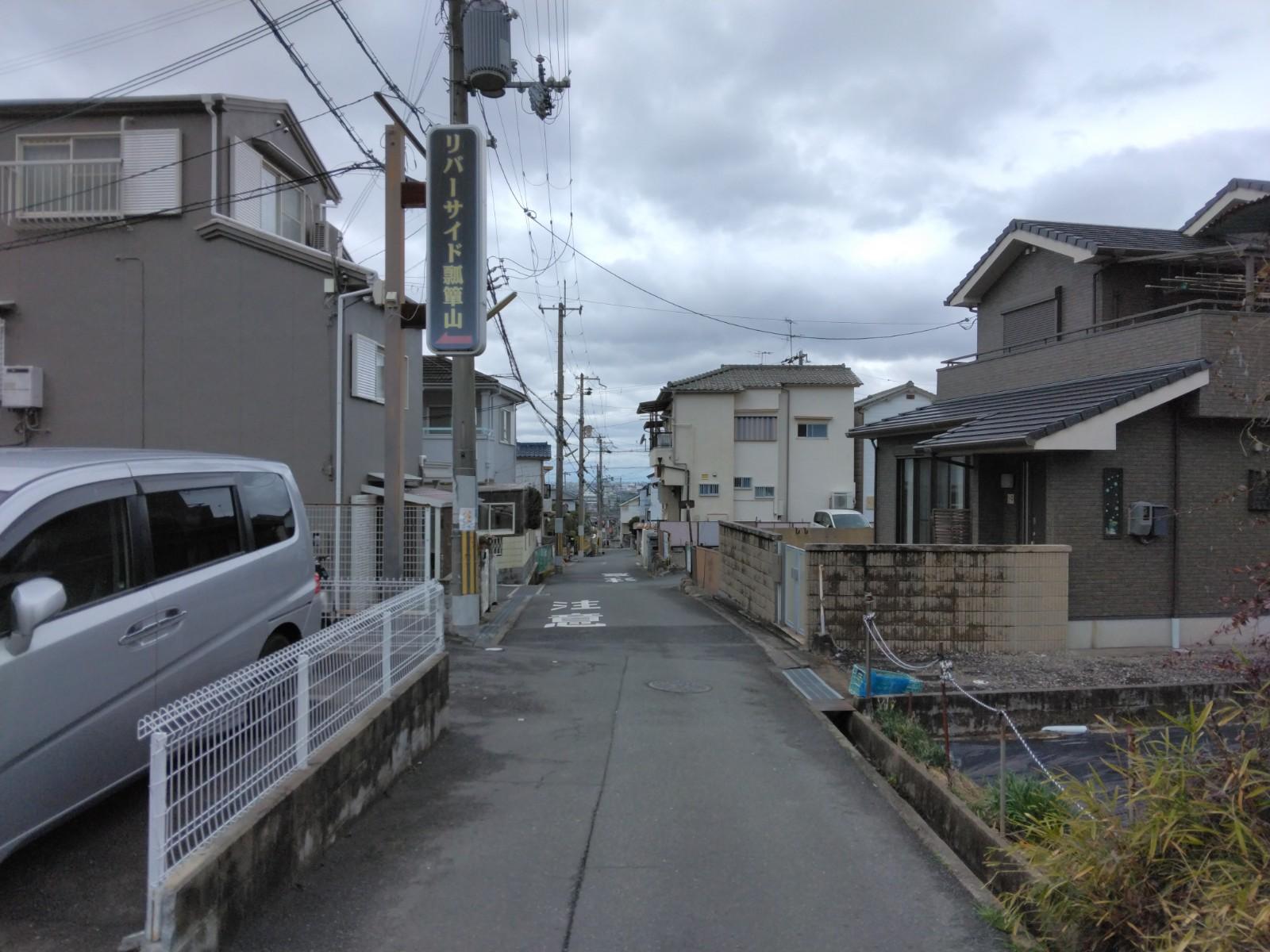 リバーサイド瓢箪山の外観・駐車場イメージ2枚目