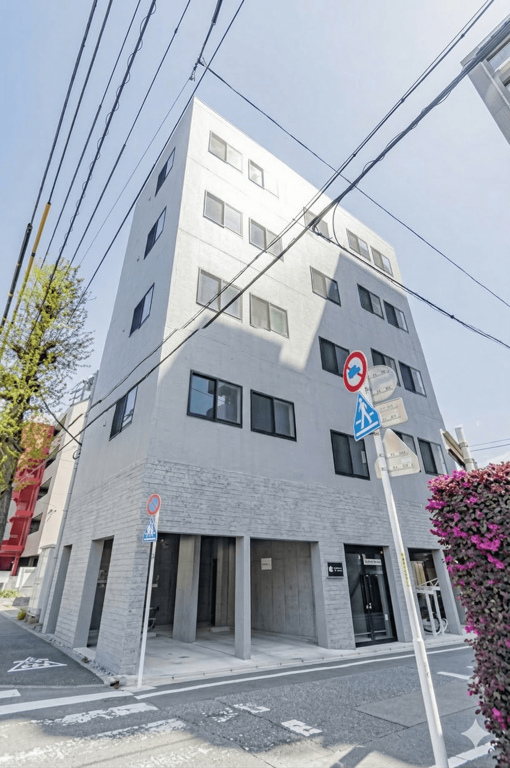 AKATSUKIレジデンス美好町の外観・駐車場イメージ1枚目