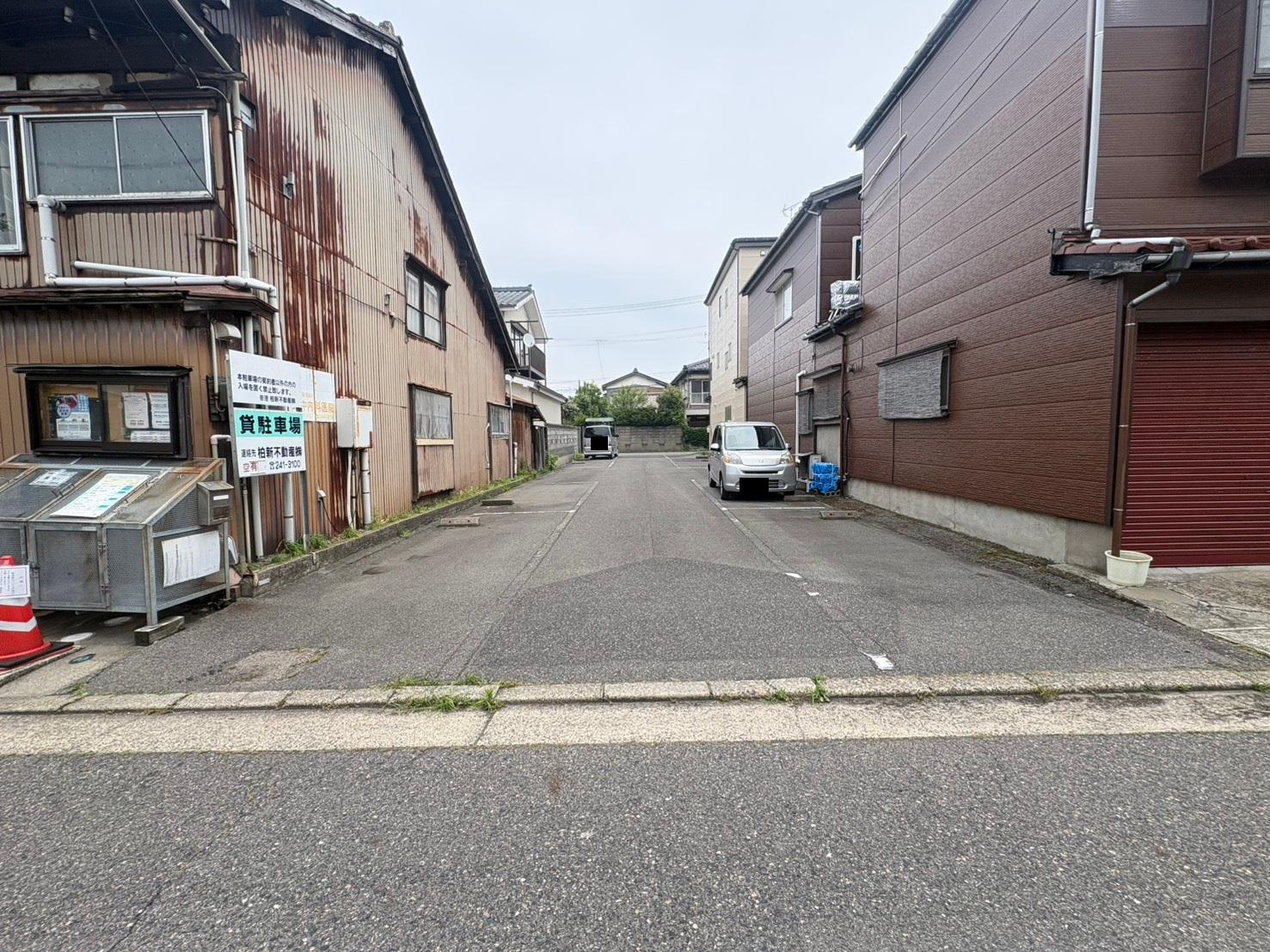 渡辺ガレージの外観・駐車場イメージ1枚目