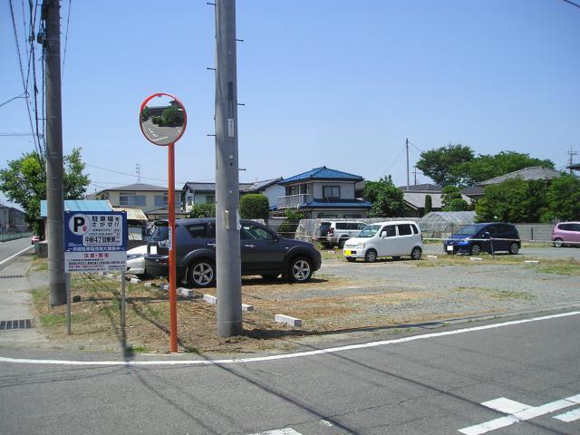 中居4丁目東第二月極駐車場の外観・駐車場イメージ1枚目
