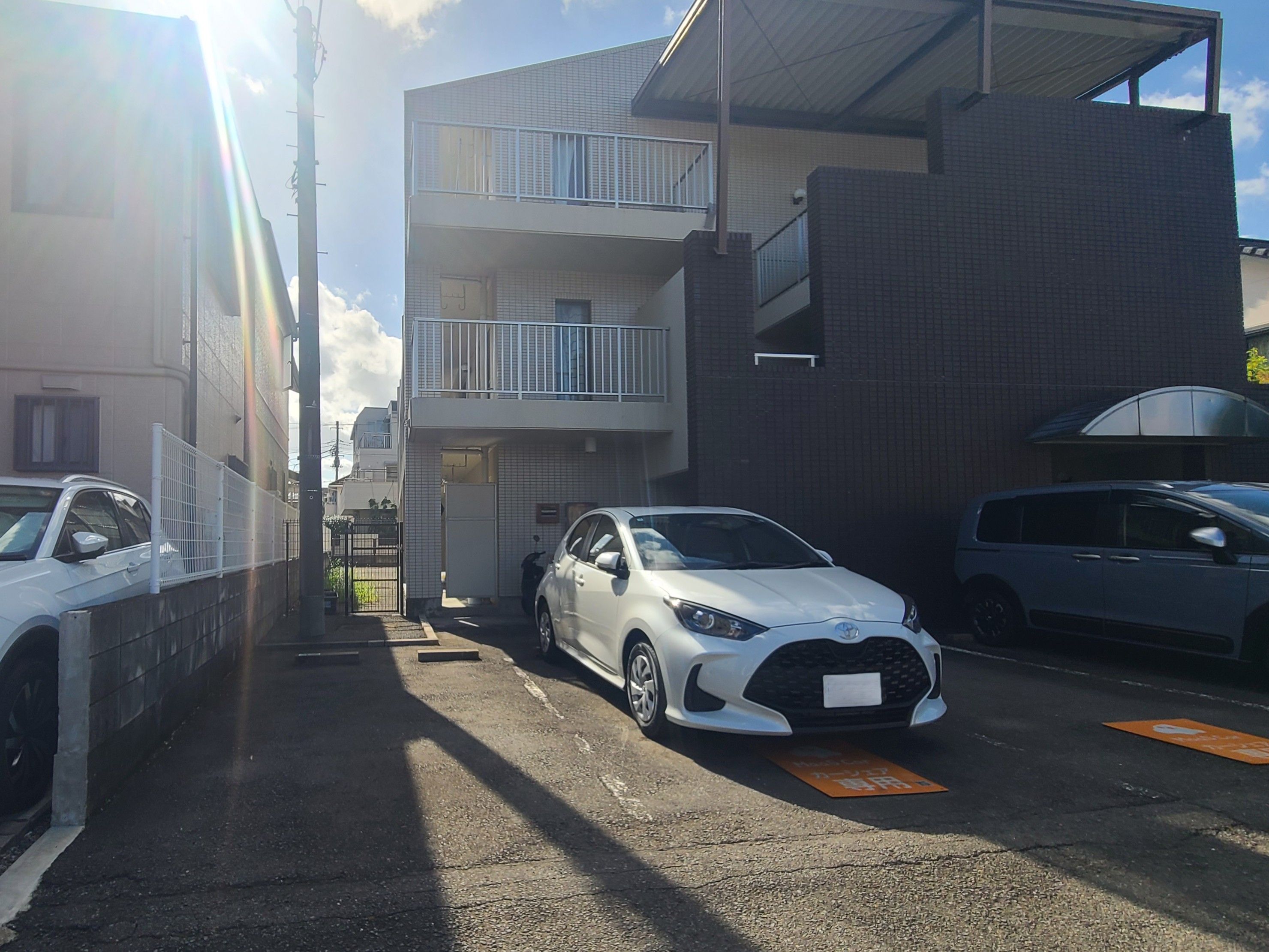 メゾン天神駐車場の外観・駐車場イメージ1枚目