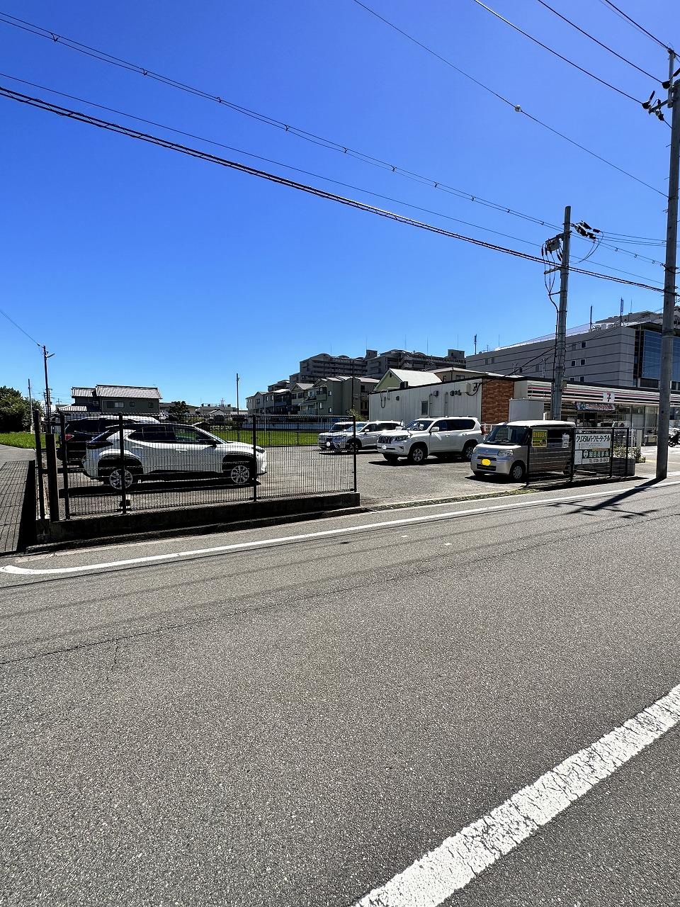 クリスタルパークモータープールの外観・駐車場イメージ3枚目