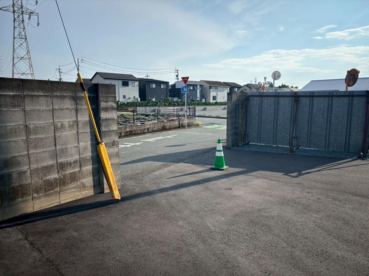 沖野四丁目駐車場の外観・駐車場イメージ3枚目
