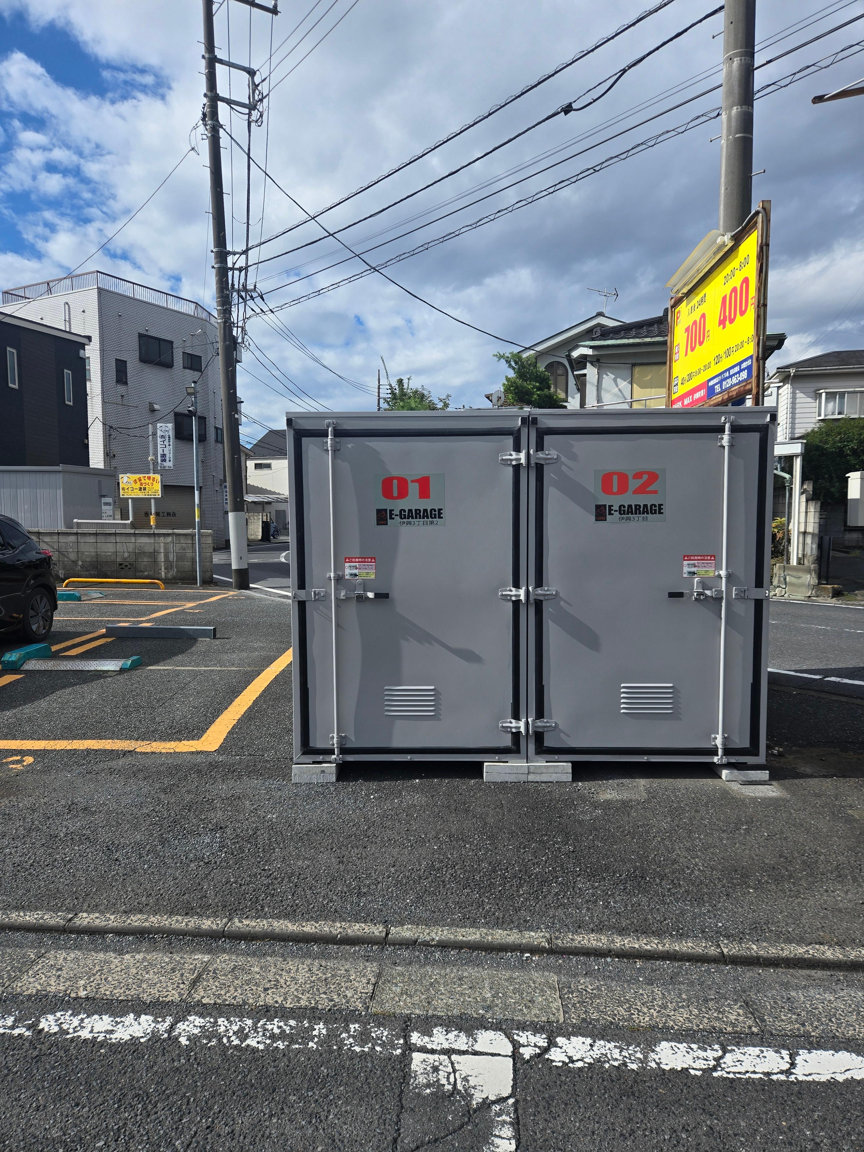 E-GARAGE伊興3丁目の外観・駐車場イメージ1枚目