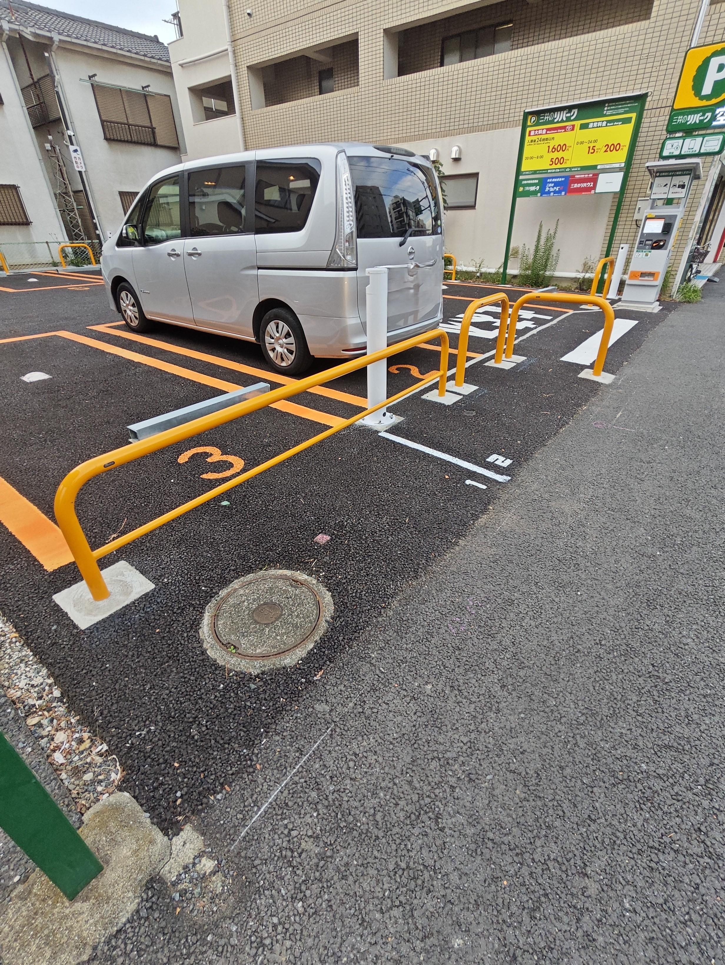 泉町バイクパーキングの外観・駐車場イメージ2枚目