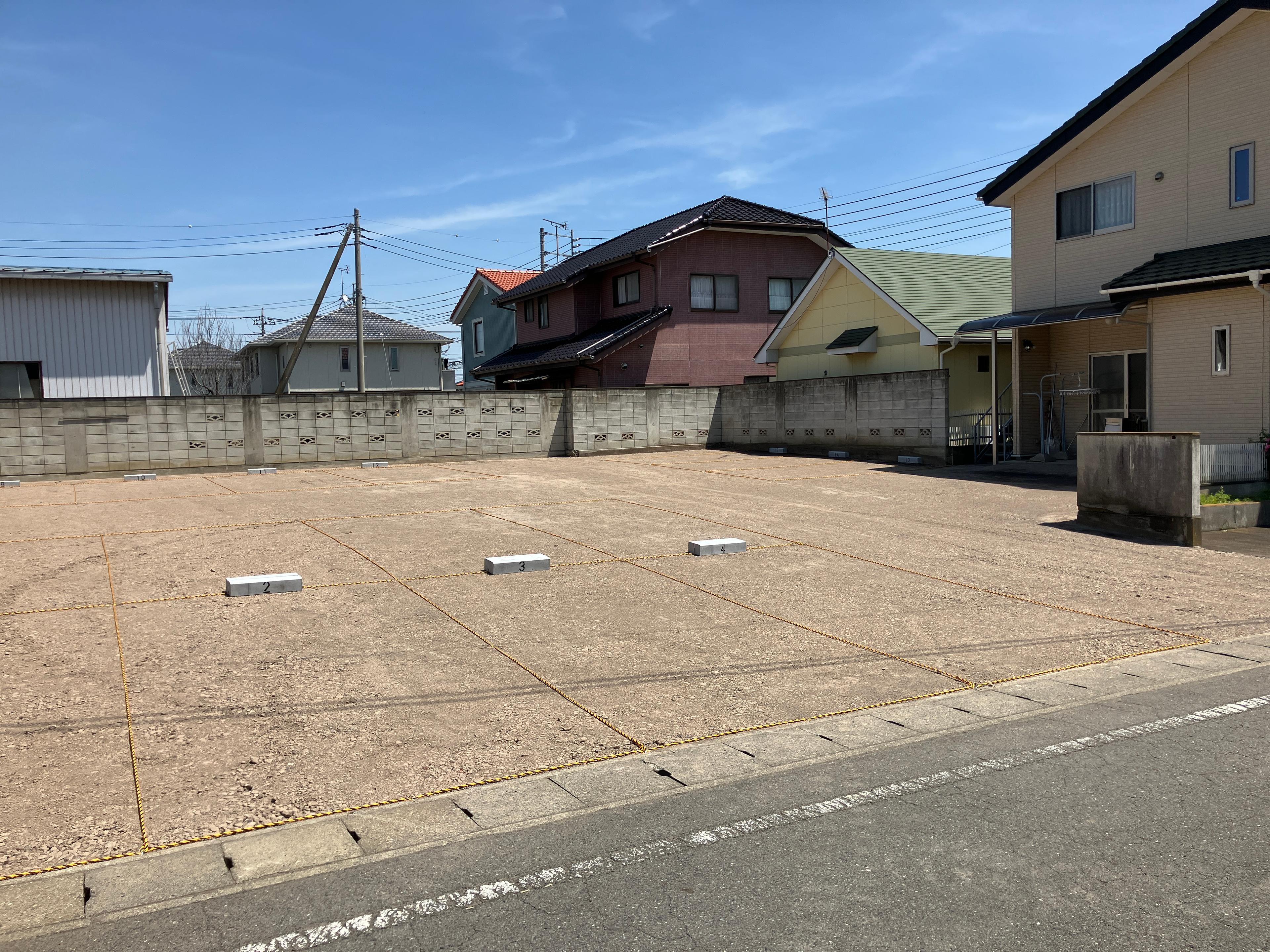 上大類町小山月極駐車場の外観・駐車場イメージ3枚目