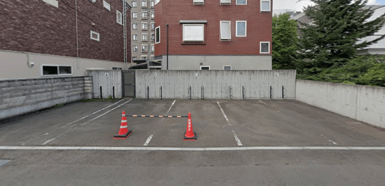 N37W4パーキングの外観・駐車場イメージ1枚目