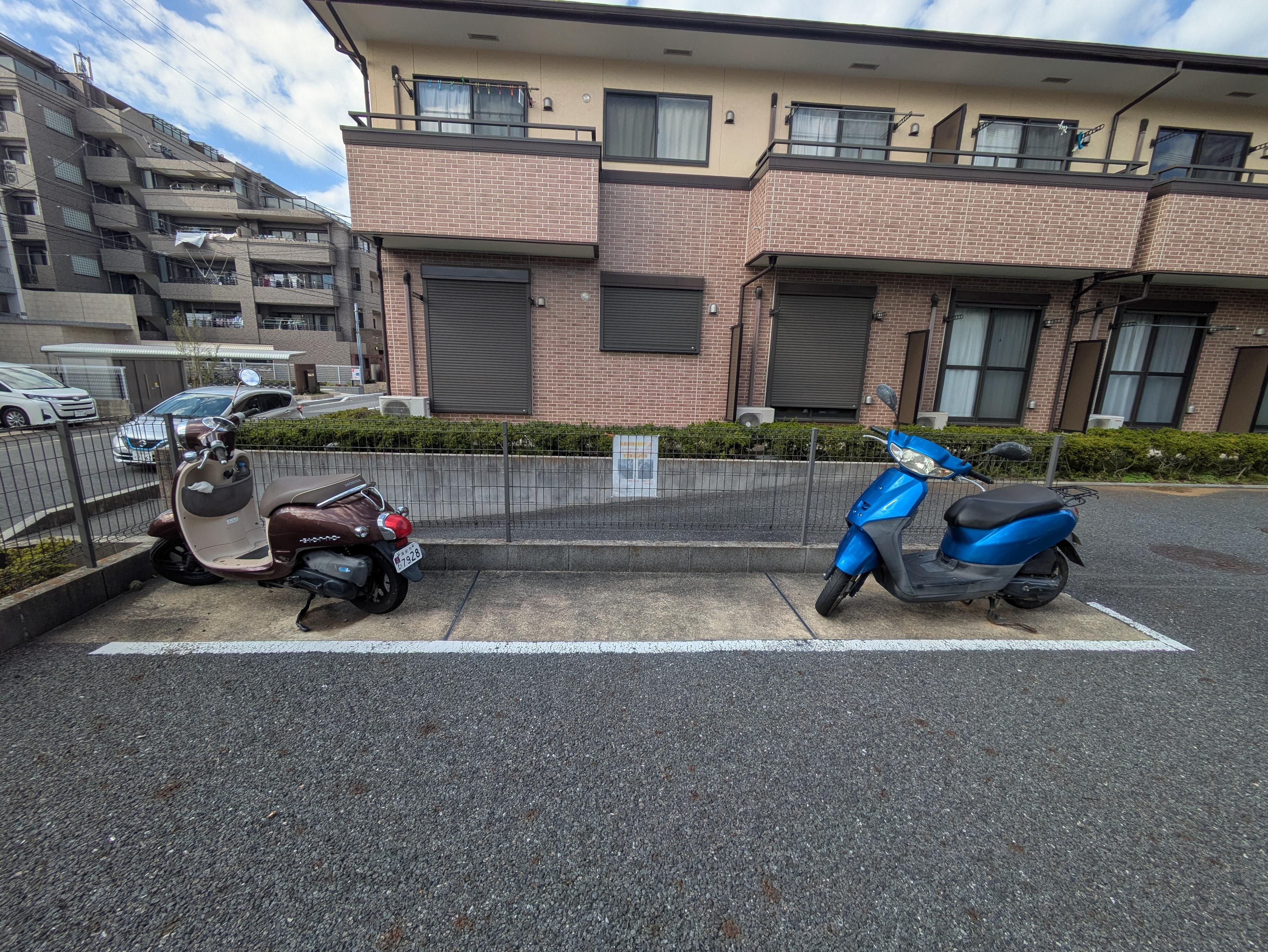 Felice Maihama(フェリーチェ舞浜)の外観・駐車場イメージ1枚目