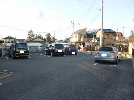 パインテラスⅡCの外観・駐車場イメージ1枚目