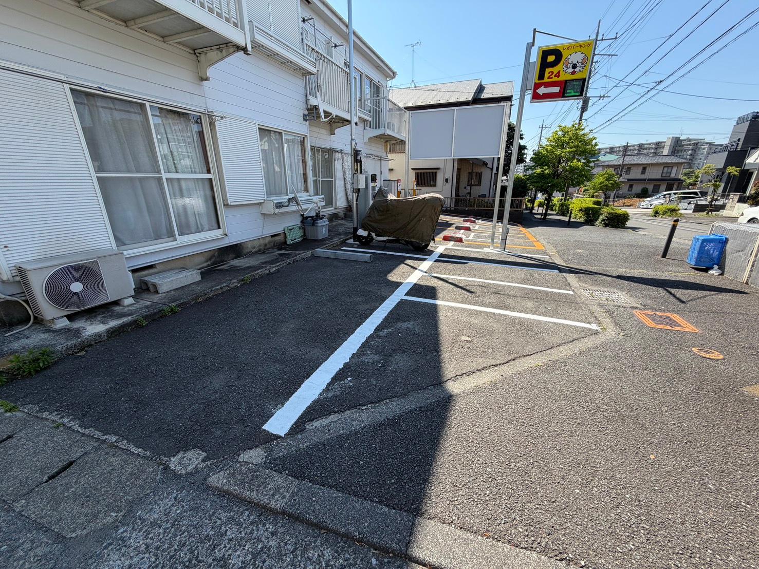ハイツペサニア駐車場の外観・駐車場イメージ3枚目