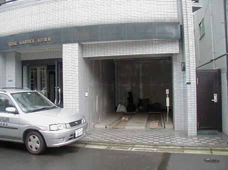 ロ-ズガーデンA81番館の外観・駐車場イメージ2枚目