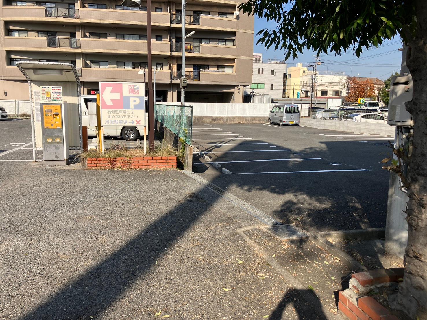 タマトクモータープールの外観・駐車場イメージ2枚目